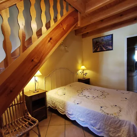 Historique Avec Peche Privee Et Foret, Pres De Brioude Et Blesle - Fr-1-582-352 Country house *